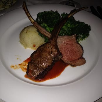 Canyon Ranch Tucson - Lamb with mashed cauliflower  and broccoli - Resorts Near Me - Tucson, Arizona