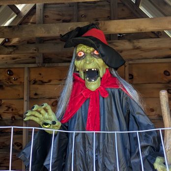 Haunted Housel - Decoration - Haunted Houses Near Me - Canandaigua, New York