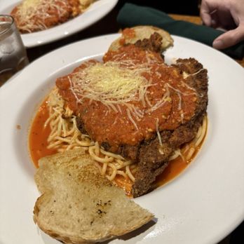 Hecho En Mexico - Chicken Parmesan - Mexican Near Me - San Miguel de Allende, GUA Hecho En Mexico - Chicken Parmesan - Mexican Near Me - San Miguel de Allende, GUA