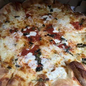 Volo Craft Pizza - Margarita Pizza ny style - Pizza Near Me - Swampscott, Massachusetts