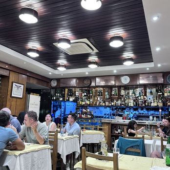 Restaurante O Churrasco - Rotisserie Chicken Near Me - Lisbon, 11 Restaurante O Churrasco - Rotisserie Chicken Near Me - Lisbon, 11