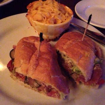 Rock'N Fish - Ahi sandwich with spicy Mac & cheese! - Seafood Near Me - Manhattan Beach, California