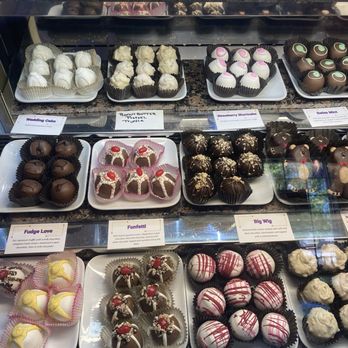 Moonlight Creamery - Ice Cream & Frozen Yogurt Near Me - Fairport, New York Moonlight Creamery - Ice Cream & Frozen Yogurt Near Me - Fairport, New York