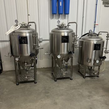 Antelope Valley Winery - Beer machines - Wineries Near Me - Lancaster, California