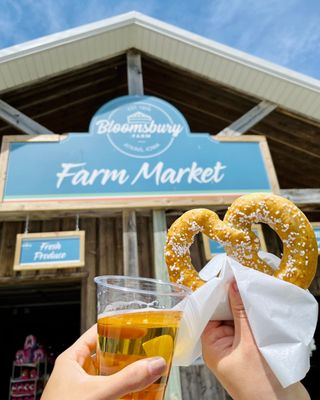 Bloomsbury Farm by null