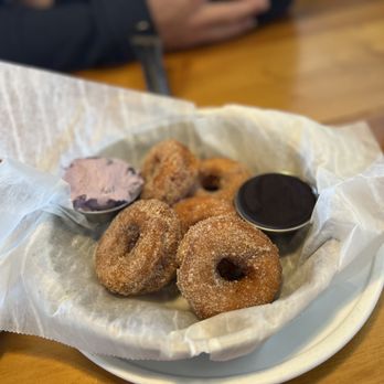 Southern Belle’s - Fresh hot donuts for breakfast?! Yes please! - Breakfast & Brunch Near Me - Yorkville, Illinois Southern Belle’s - Fresh hot donuts for breakfast?! Yes please! - Breakfast & Brunch Near Me - Yorkville, Illinois