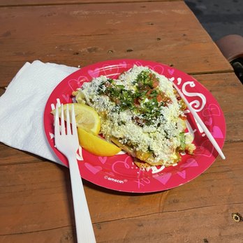 El Chaparro - Heart-shaped chicken huarache with mild sauce Huarache de pollo en forma de corazón - Tacos Near Me - Lodi, California El Chaparro - Heart-shaped chicken huarache with mild sauce Huarache de pollo en forma de corazón - Tacos Near Me - Lodi, California