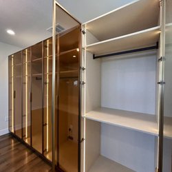 Unik Home Decor - Display wardrobe