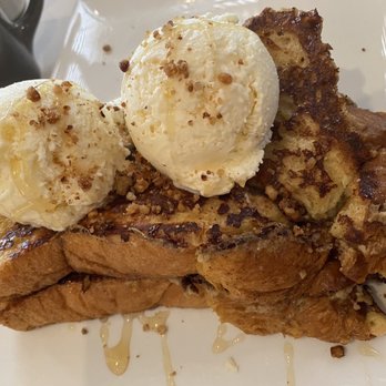 Harry's Restaurant - Baklava French toast - Breakfast & Brunch Near Me - Houston, Texas