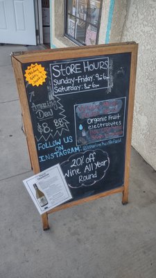 Joshua Tree Health Foods by null