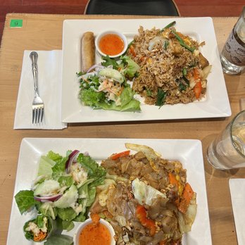 Little Plearn Thai Kitchen - Spicy Basil & Pad Kee Mao - Thai Near Me - Berkeley, California Little Plearn Thai Kitchen - Spicy Basil & Pad Kee Mao - Thai Near Me - Berkeley, California