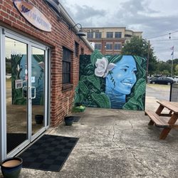 Surf’s Up Acai Bowls - Outside