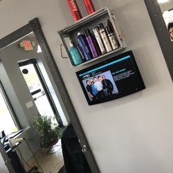 Cole Michael Salon