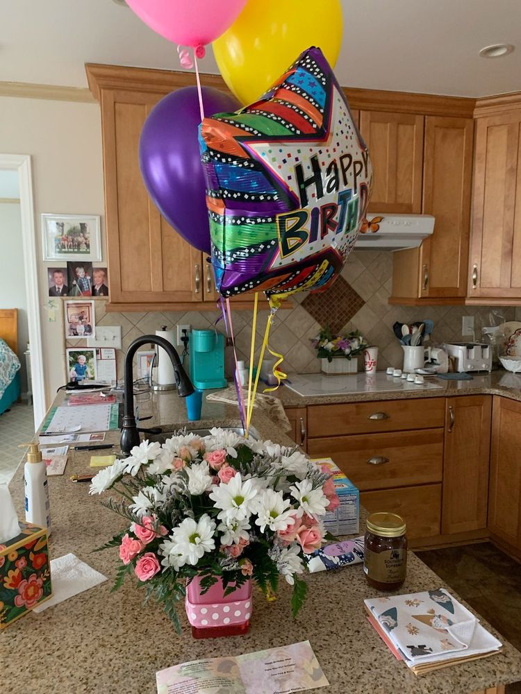 CLEMMONS FLORIST Updated August 2024 66 Photos & 43 Reviews 2828