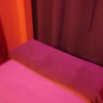 Lavender Body Relax - Bad - Massage Near Me - Brooklyn, New York Lavender Body Relax - Bad - Massage Near Me - Brooklyn, New York