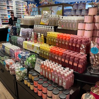 Bath & Body Works - Cosmetics & Beauty Supply Near Me - Houston, Texas