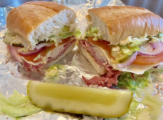 PEPPERS DELI & BAR-B Q - 64 Photos & 92 Reviews - 32 Clarkson Rd ...