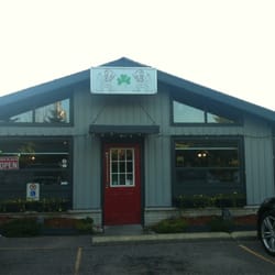 Carey's Irish Pub - Exterior