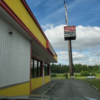 Wee B's - Burgers Near Me - Anchorage, Alaska