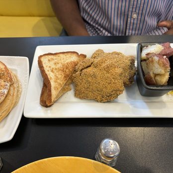 Jazzy’s Eats and Treats - Salmon croquettes and pancakes - Breakfast & Brunch Near Me - Montgomery, Alabama Jazzy’s Eats and Treats - Salmon croquettes and pancakes - Breakfast & Brunch Near Me - Montgomery, Alabama