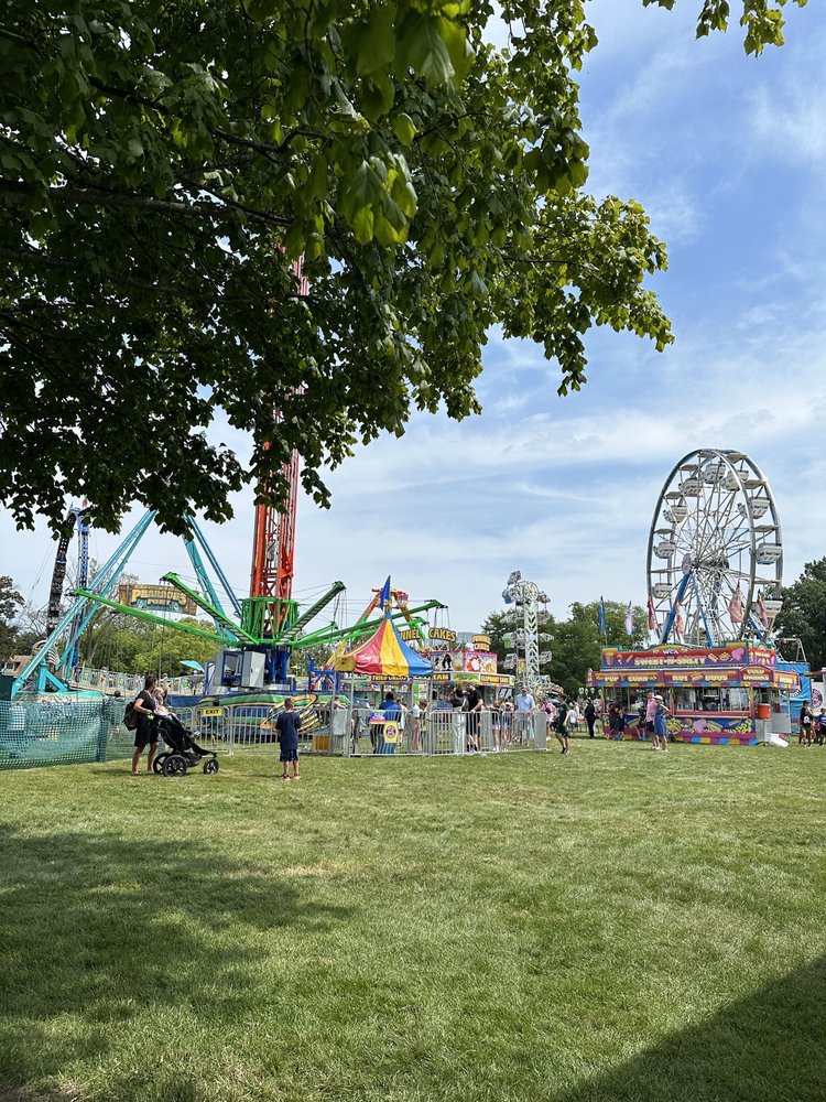 WEST PARK 850 N Summit, Lake Forest, Illinois Skating Rinks Yelp