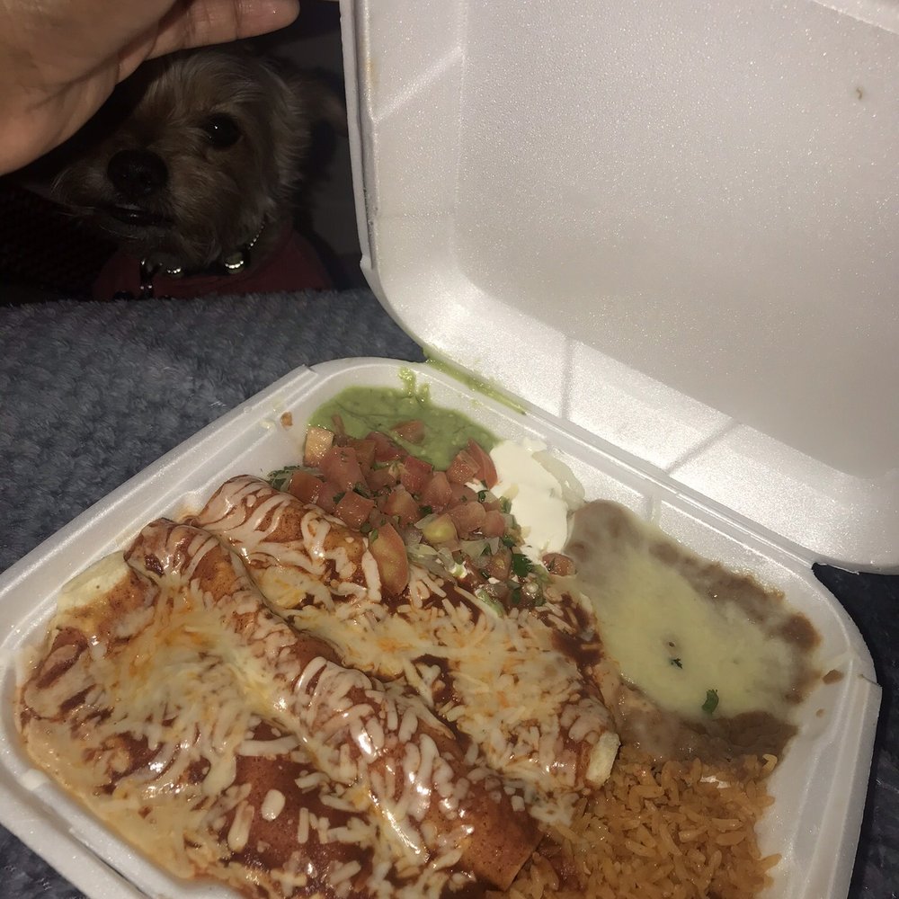 Taqueria Los Cantaritos - Her 3 Enchiladas Plate - Mexican Near Me - Sacramento, California Taqueria Los Cantaritos - Her 3 Enchiladas Plate - Mexican Near Me - Sacramento, California