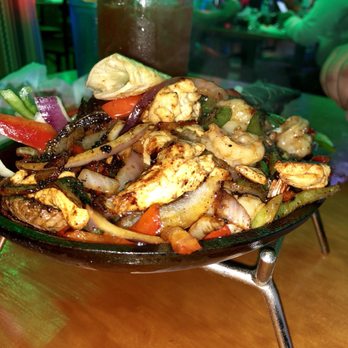 El Rey Del Mar - Fajitas Mixtas - Mexican Near Me - Reseda, California