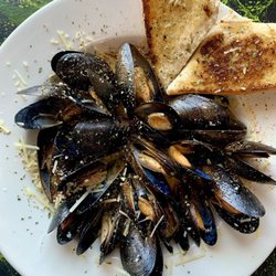 Laguna Reef - Garlic & White Wine Mussels.