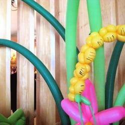 Buddhist Fa Kwang Temple - Balloon worm on balloon plant just inside the temple