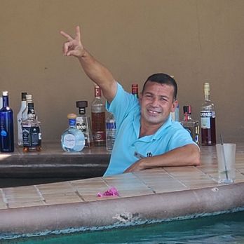 Sirenas - Eliud!!!!! - Bars Near Me - Cabo San Lucas, BCS Sirenas - Eliud!!!!! - Bars Near Me - Cabo San Lucas, BCS