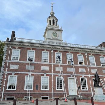 WDR Property Services - Here we are cleaning the windows at Independence Hall. - Pressure Washers Near Me - Fort Washington, Pennsylvania WDR Property Services - Here we are cleaning the windows at Independence Hall. - Pressure Washers Near Me - Fort Washington, Pennsylvania