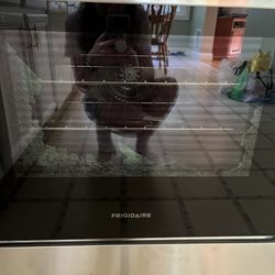 Wickford Appliance Sales & Service - Broken glass inside the oven
