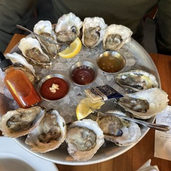 King Street Oyster Bar - HH 12 KSOB RAW OYSTERS - Seafood Near Me - Washington, DC, District of Columbia King Street Oyster Bar - HH 12 KSOB RAW OYSTERS - Seafood Near Me - Washington, DC, District of Columbia