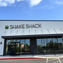 Shake Shack - Beautiful Las Vegas day (9/4/2025)