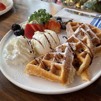 Lapisara Eatery - Breakfast & Brunch Near Me - San Francisco, California