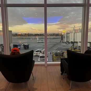 Star Alliance Lax - Seating with a view - Airport Lounges Near Me - Los Angeles, California Star Alliance Lax - Seating with a view - Airport Lounges Near Me - Los Angeles, California