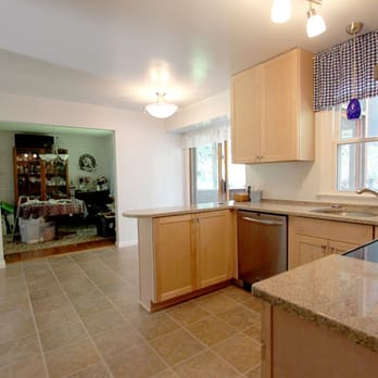 Ramcom Kitchen and Bath - a view of a kitchen - General Contractors Near Me - Nokesville, Virginia