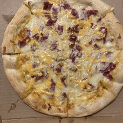 Reuben pizza
