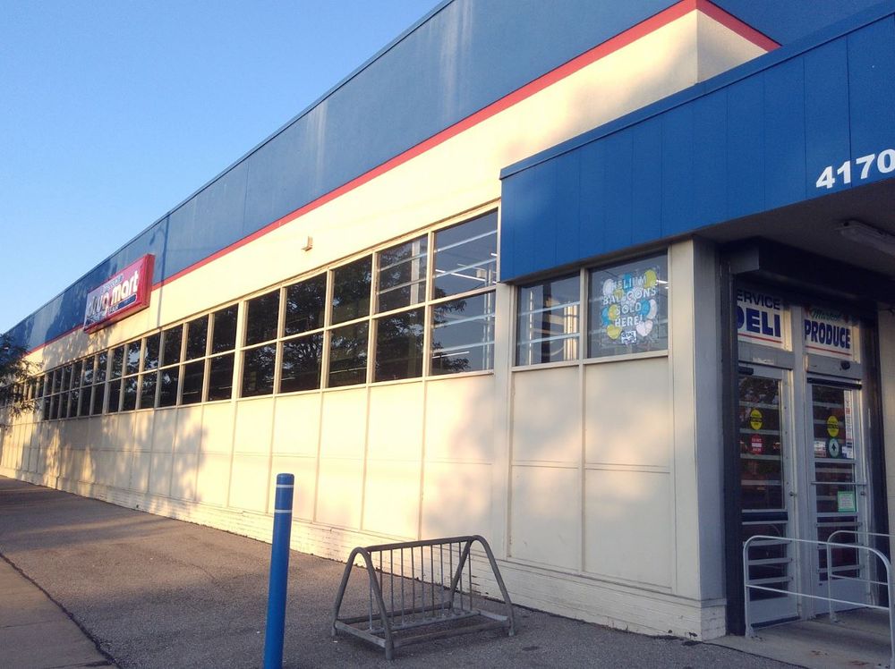 Discount Drug Mart Logo