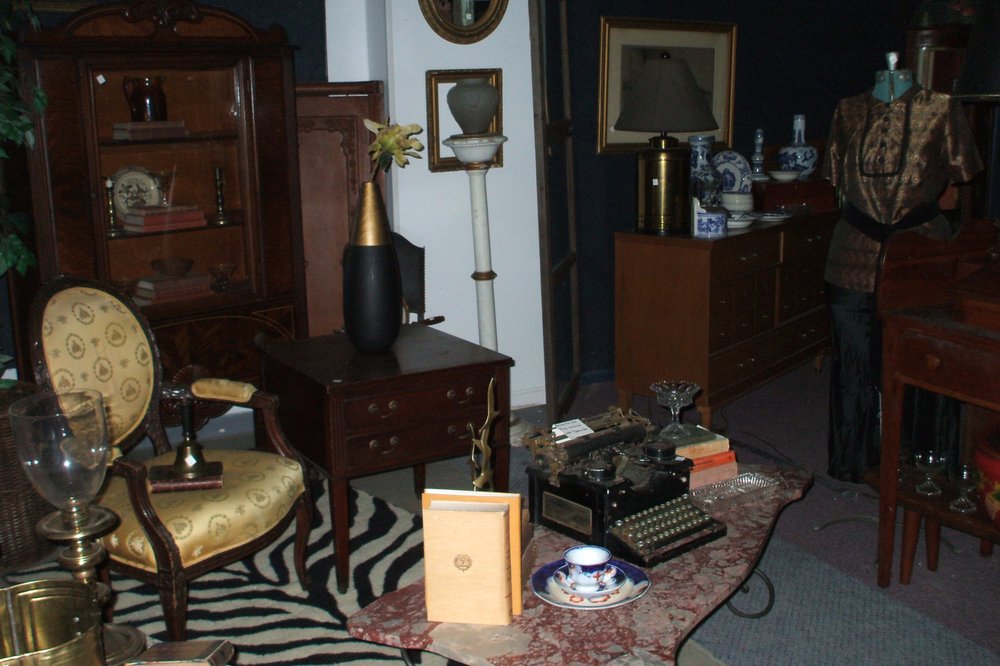 TROLLEY HOUSE EMPORIUM CLOSED 39 Photos & 10 Reviews 318 W Broad