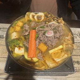 11.Sichuan Spicy Hot Pot/四川麻辣锅 11.Sichuan Spicy Hot Pot/四川麻辣锅