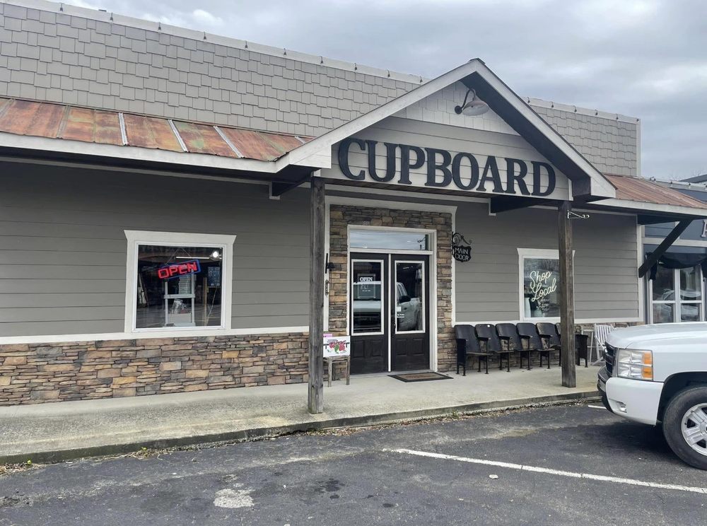 THE CUPBOARD 991 Main St, Fyffe, Alabama Used, Vintage
