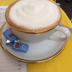 Café am Markt - Riesen-Cappuccino