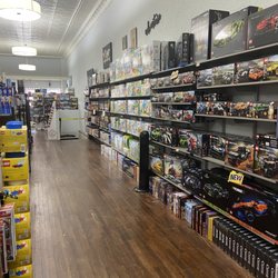Boards & Bricks - Store view