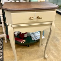 Crazy Daisy Antiques