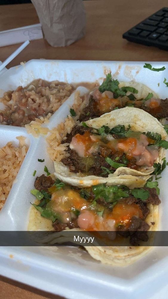 Don Julio's Tacos Logo