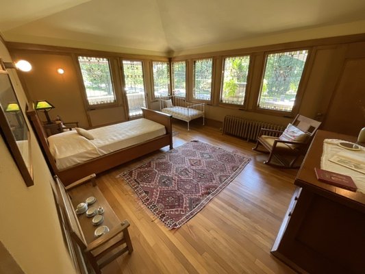 Meyer May House by null