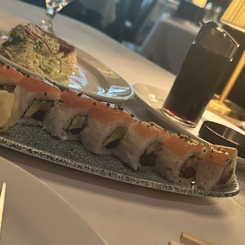 Ocean Prime - Showstopper: the Ocean Roll - Seafood Near Me - Dallas, Texas