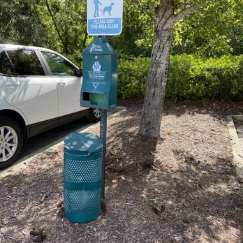 Uptown at St. John's - Big dumps literally less than a foot away from the pet waste bags and disposal container. #lazy #evict - Apartments Near Me - Jacksonville, Florida Uptown at St. John's - Big dumps literally less than a foot away from the pet waste bags and disposal container. #lazy #evict - Apartments Near Me - Jacksonville, Florida