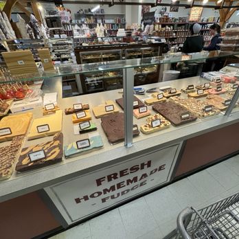 Royal Pawn - Fudge shop (5/2/24) - Pawn Shops Near Me